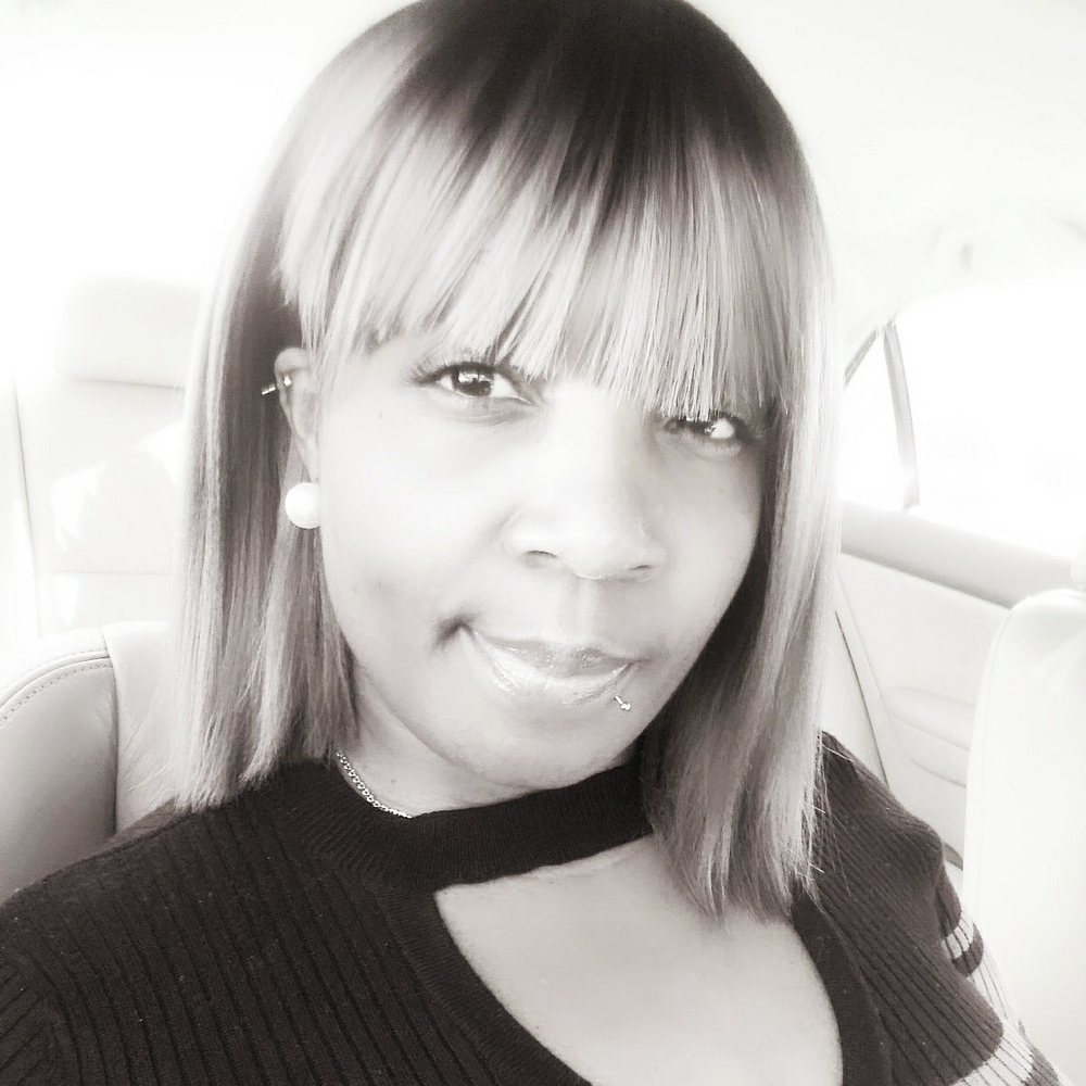 Meet your Posher, Latoya